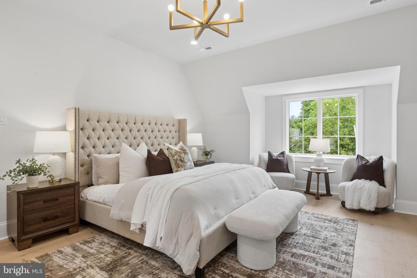 519 Sussex Road photo 48