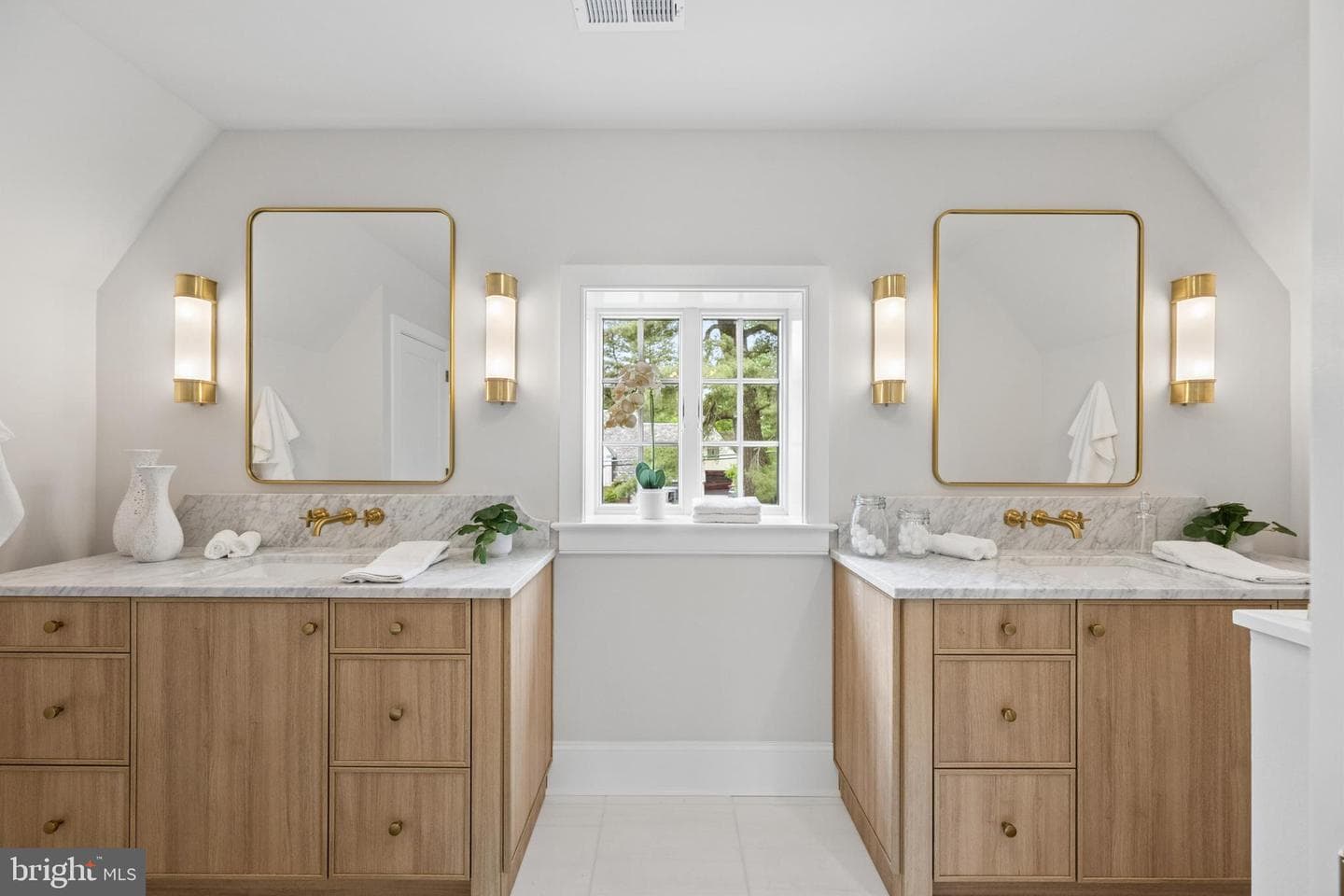 519 Sussex Road photo 54