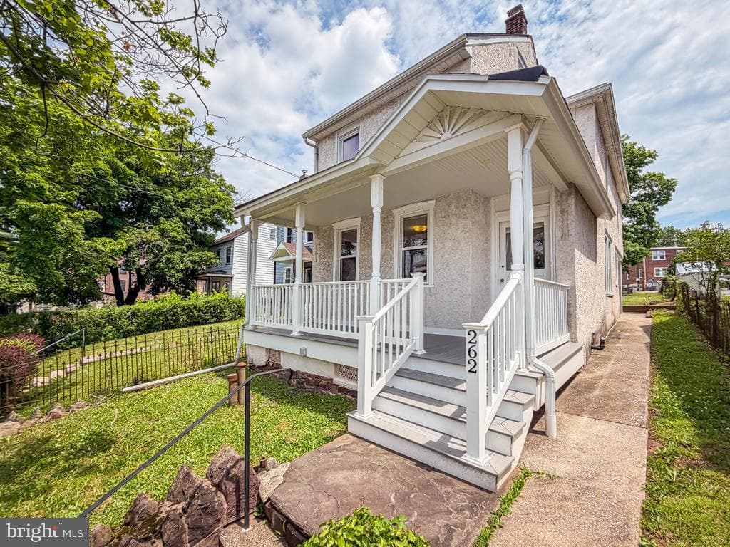 262 N Hanover Street photo 3