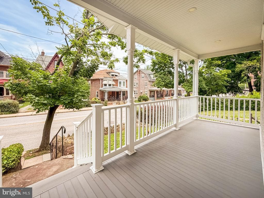 262 N Hanover Street photo 4