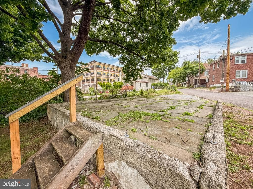 262 N Hanover Street photo 44