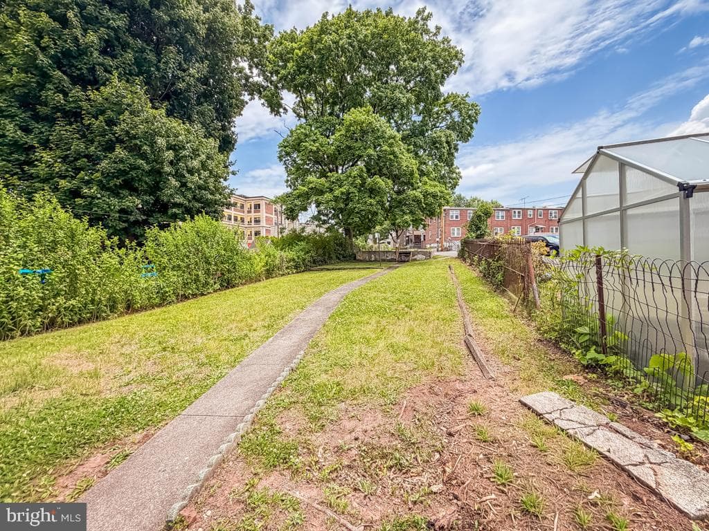 262 N Hanover Street photo 46