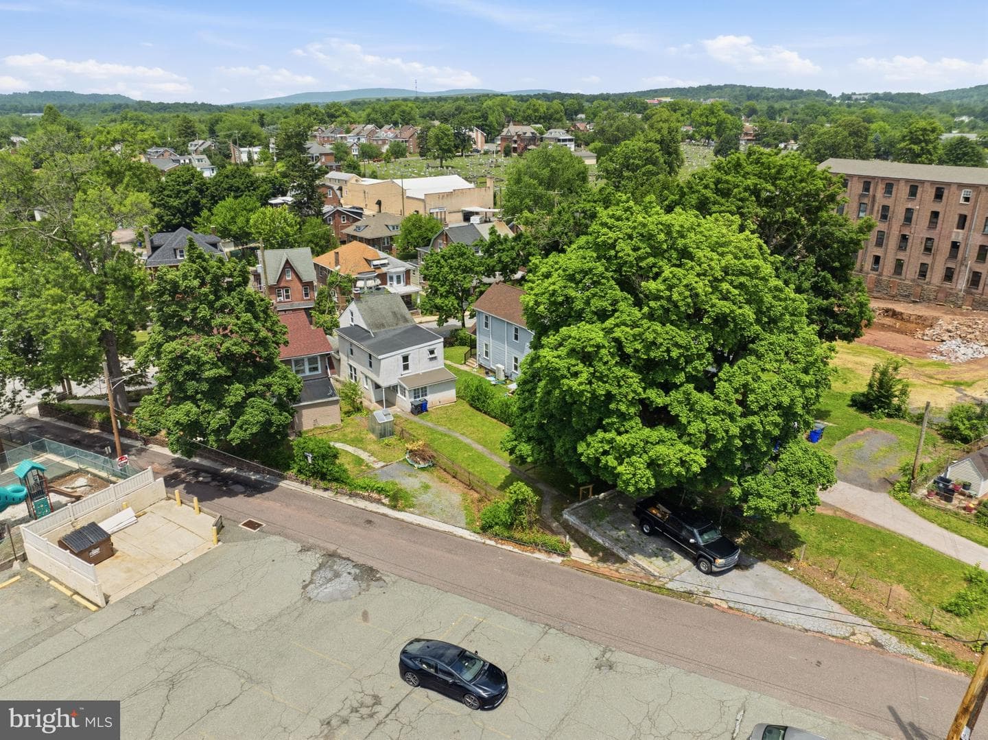 262 N Hanover Street photo 47
