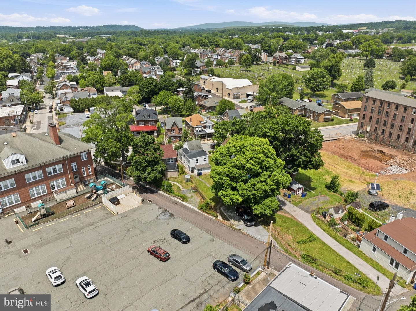 262 N Hanover Street photo 49