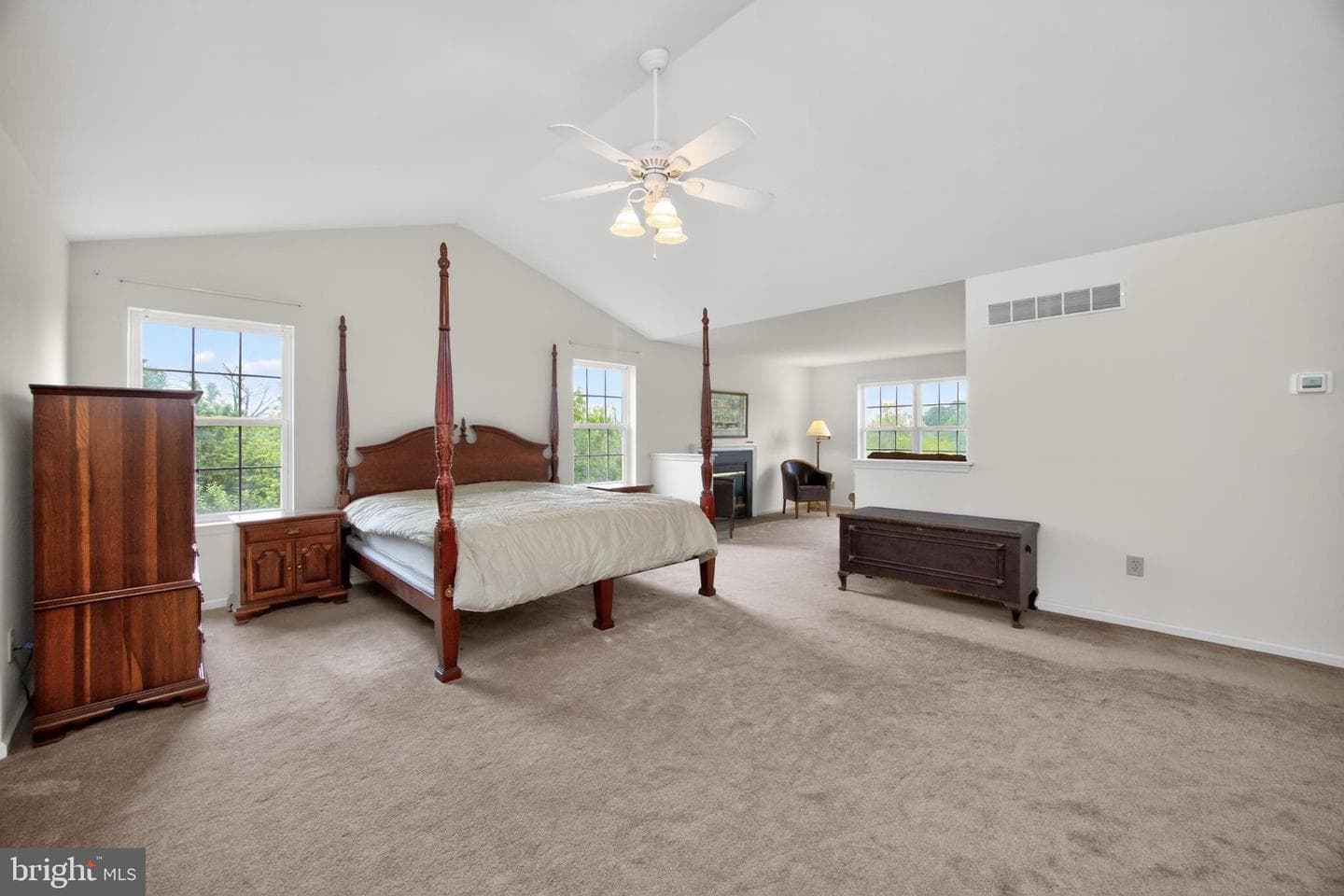 976 Stuart Drive photo 28