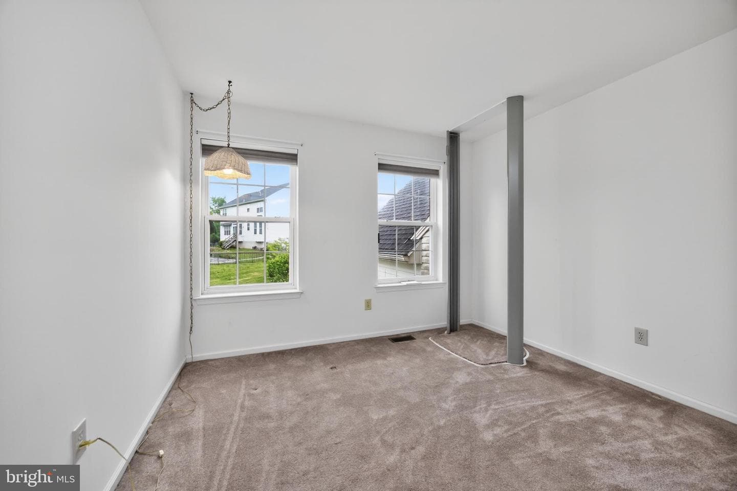 976 Stuart Drive photo 43