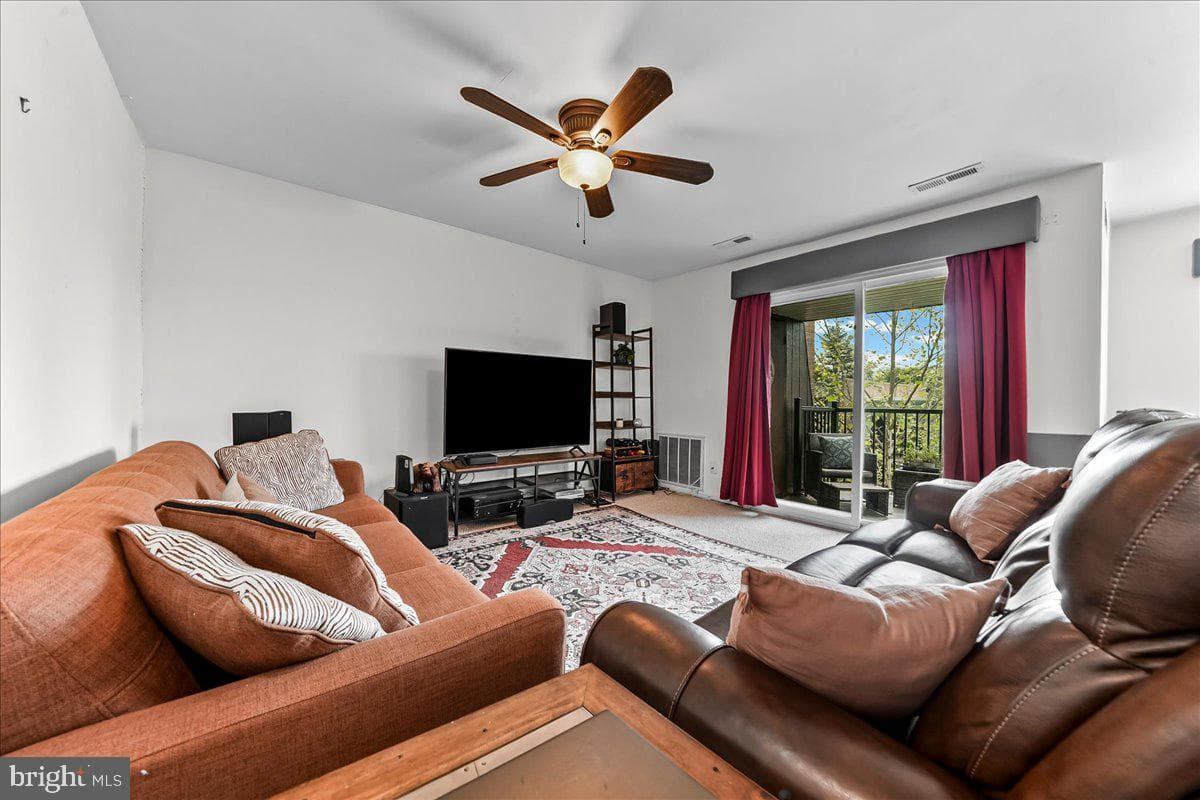 810 Meadowview Lane #810 photo 3