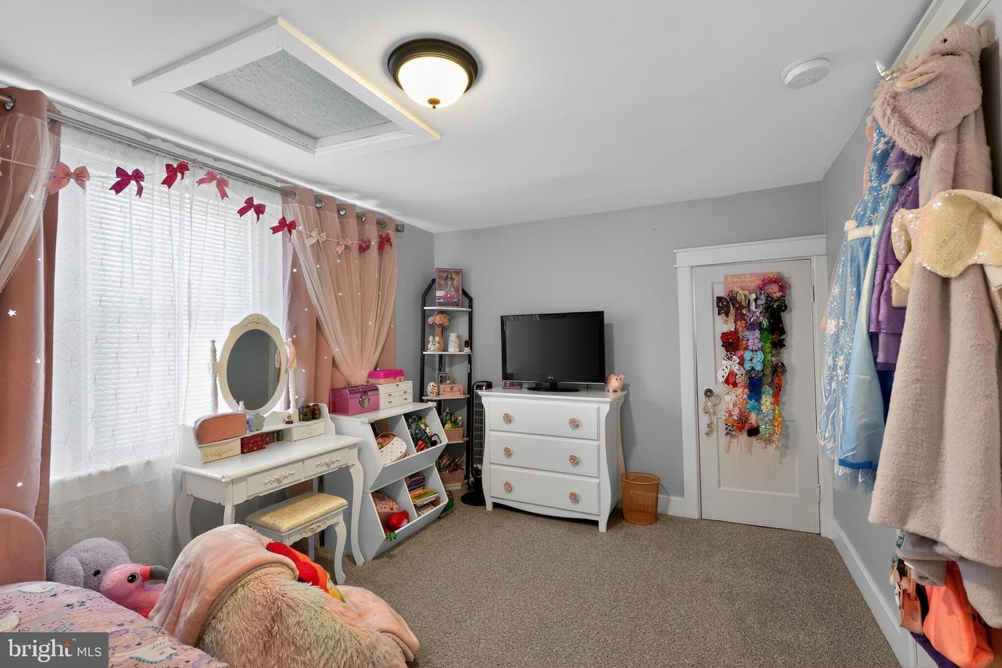 639 E Vine Street photo 16