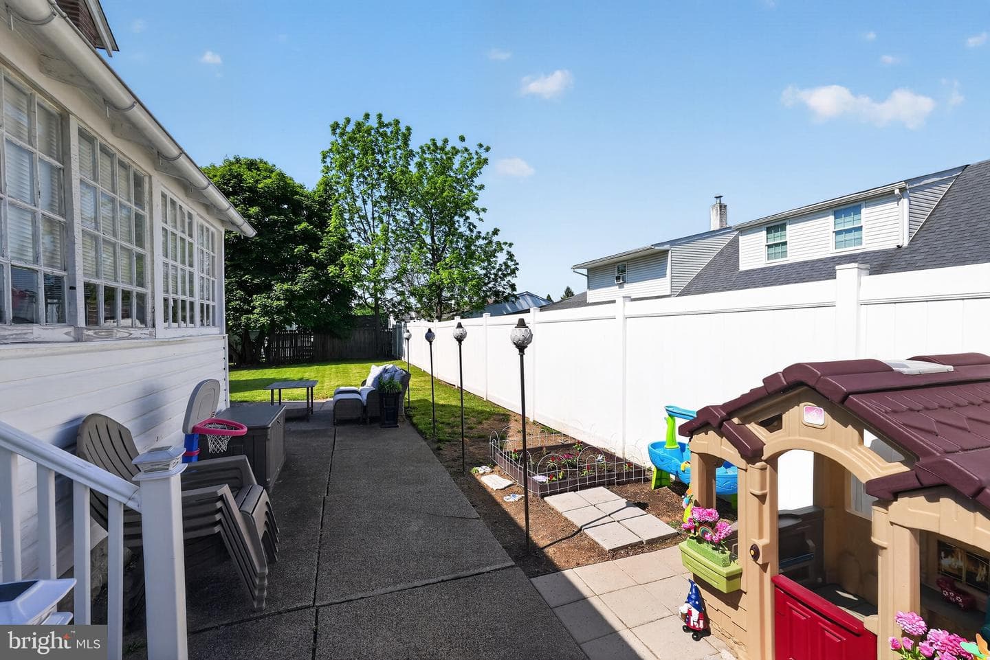 639 E Vine Street photo 23
