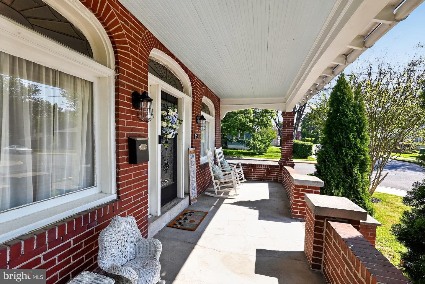 639 E Vine Street photo 3