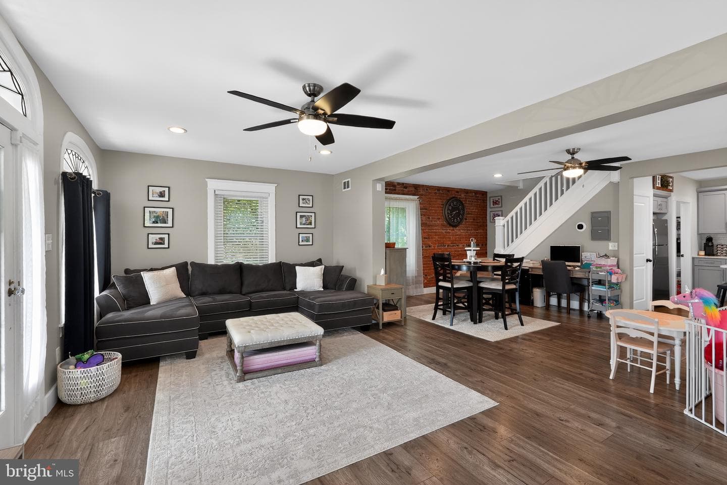 639 E Vine Street photo 5