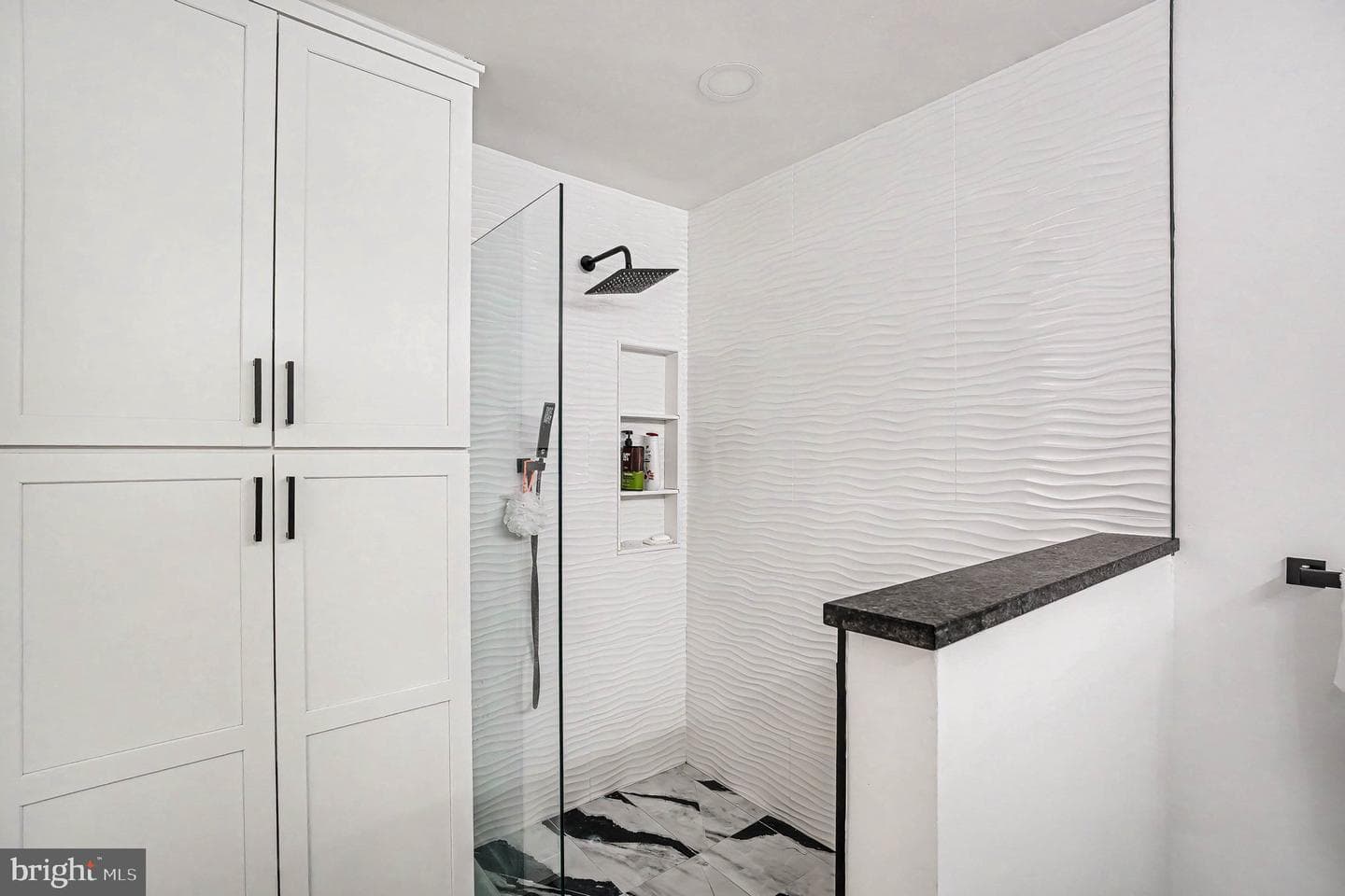 944 Hedgerow Court photo 34
