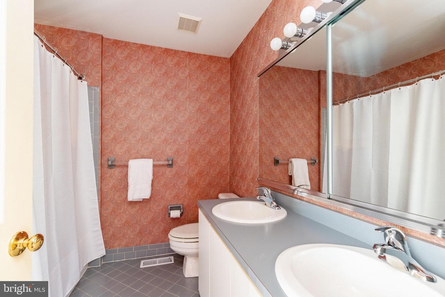 1321 Tanglewood Drive photo 32