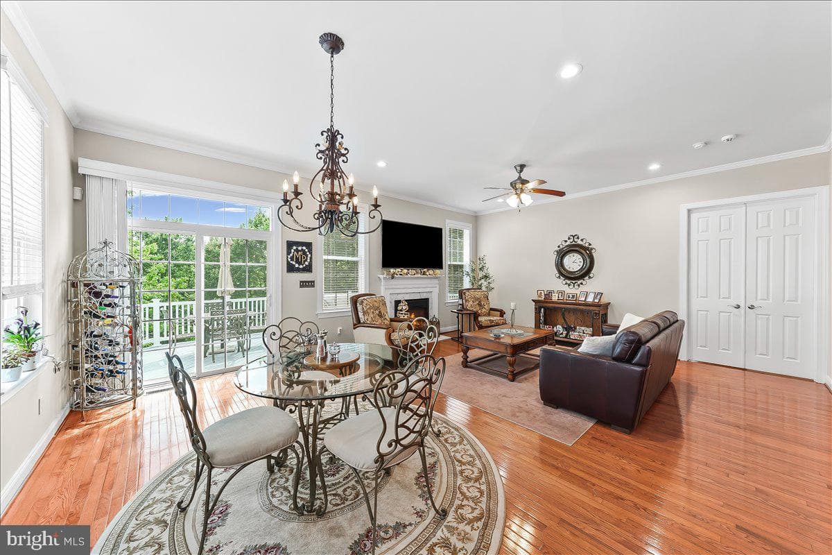 214 Hanover Road photo 11