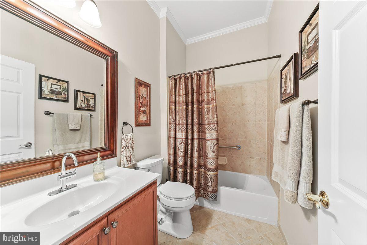 214 Hanover Road photo 20