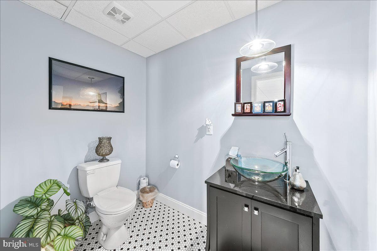 214 Hanover Road photo 27