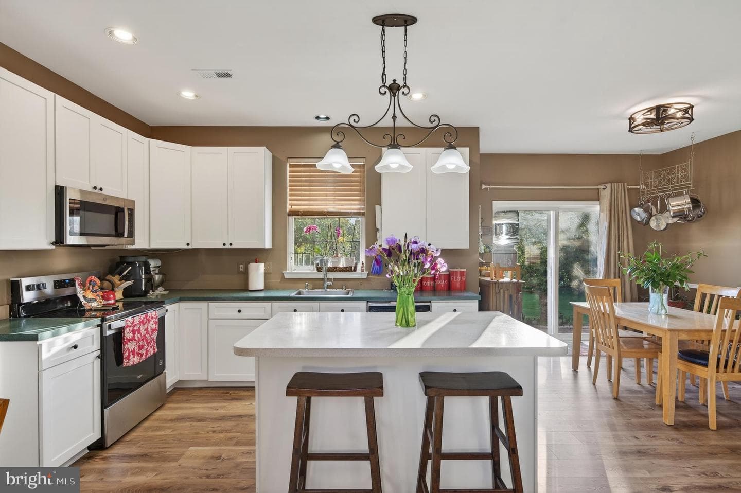 200 Devon Lane photo 14