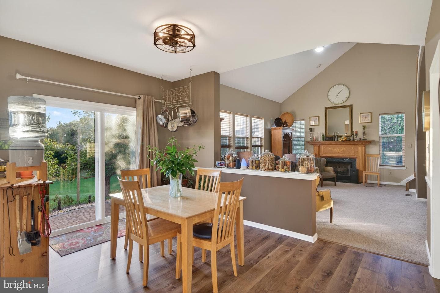 200 Devon Lane photo 15