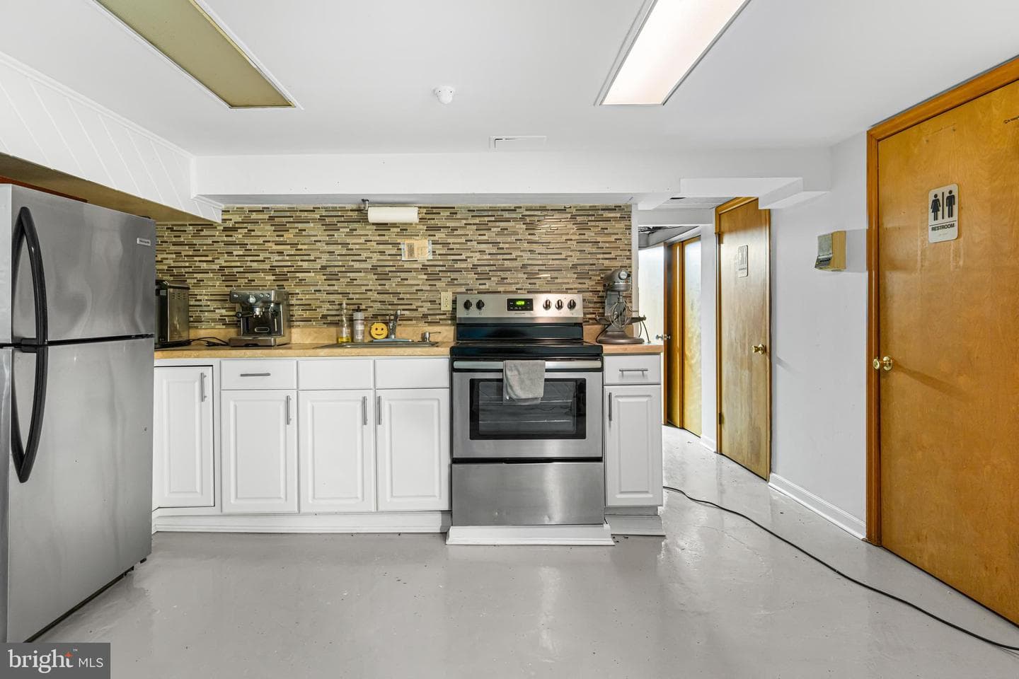 1670 Cloverly photo 49