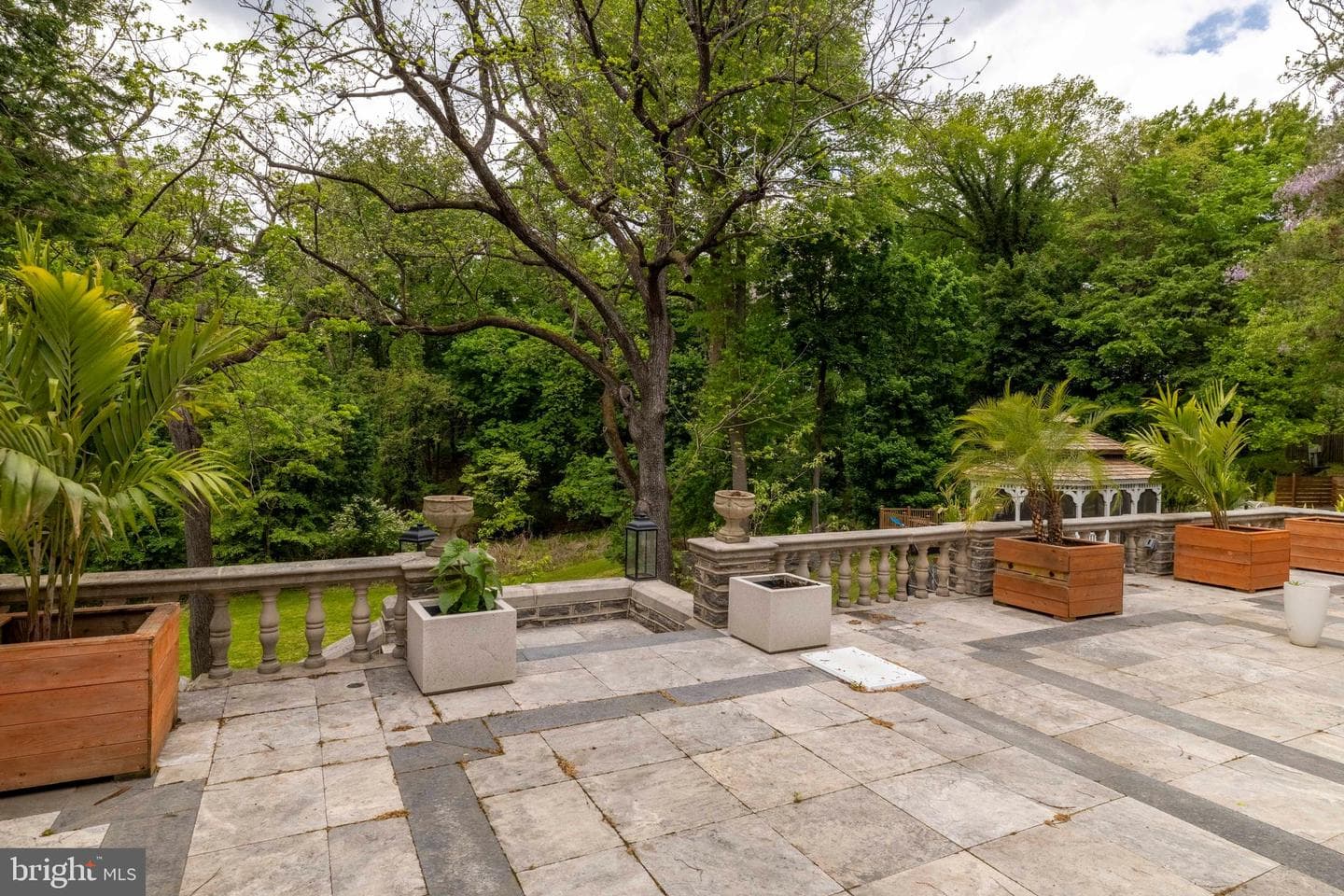 1670 Cloverly photo 64