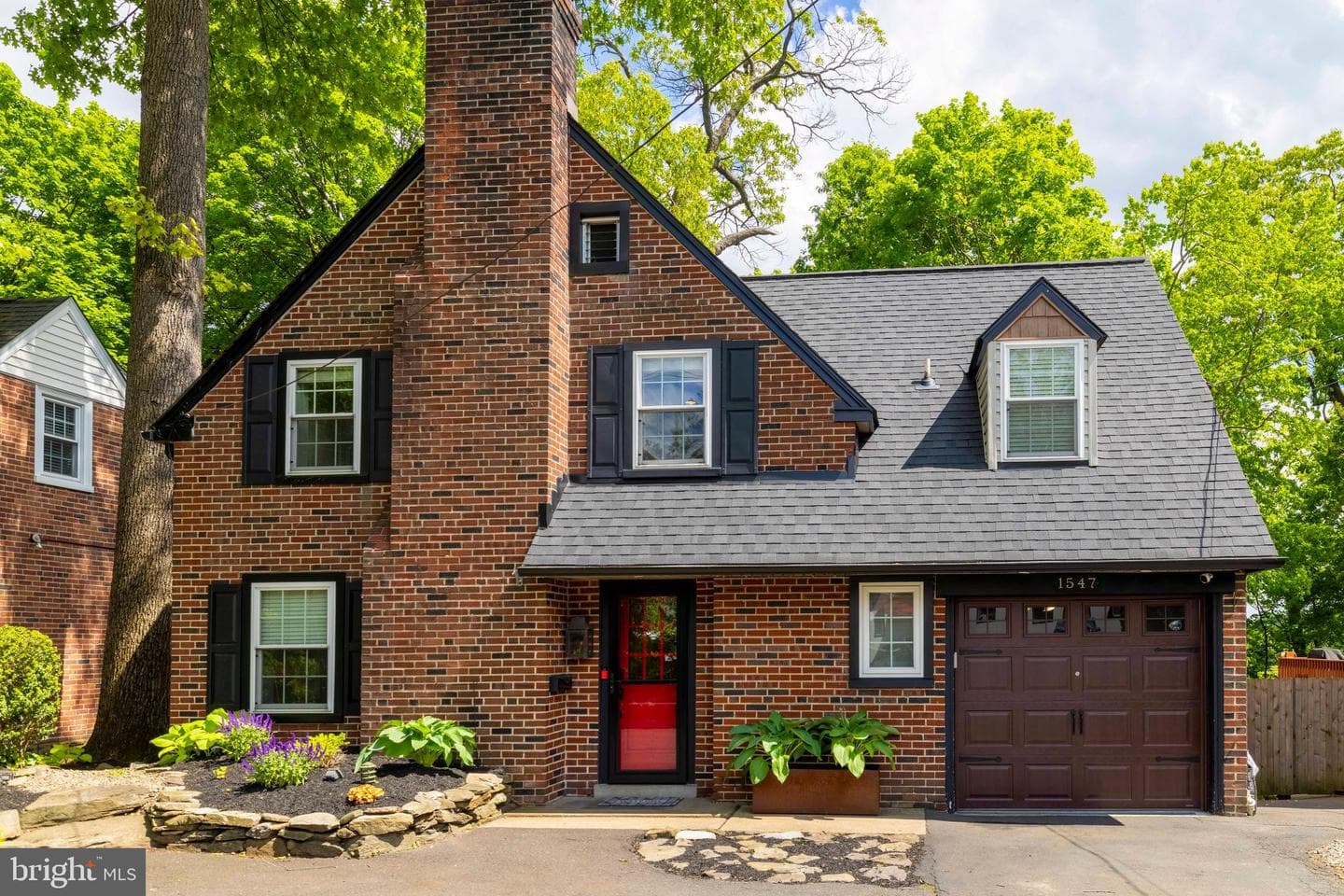 1547 Edge Hill Road