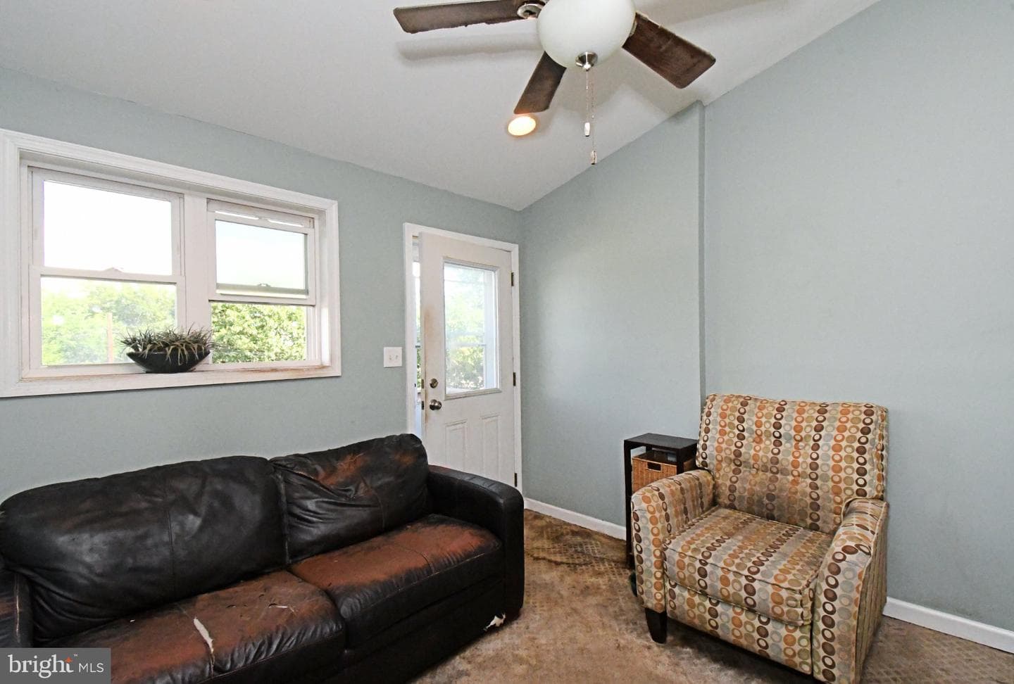 64 Diamond Street photo 20