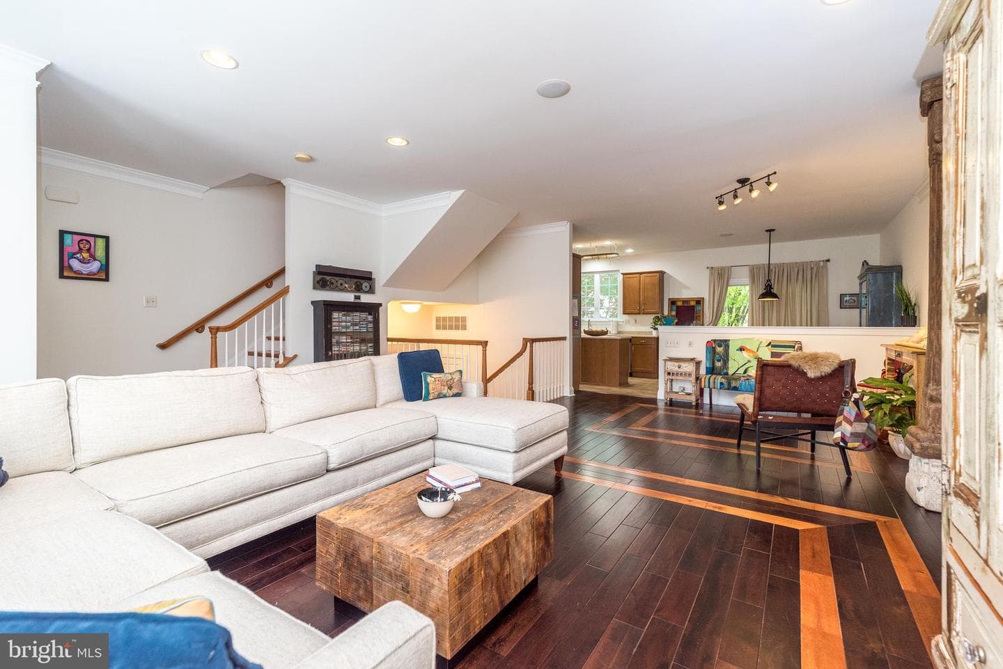 103 Mary Ambler Way photo 4