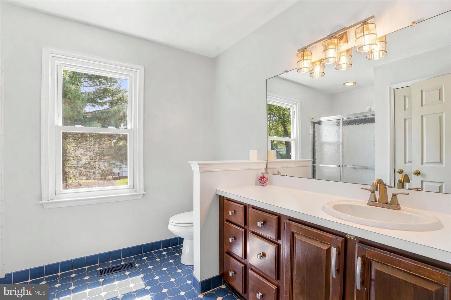 1490 N Wales Road photo 25
