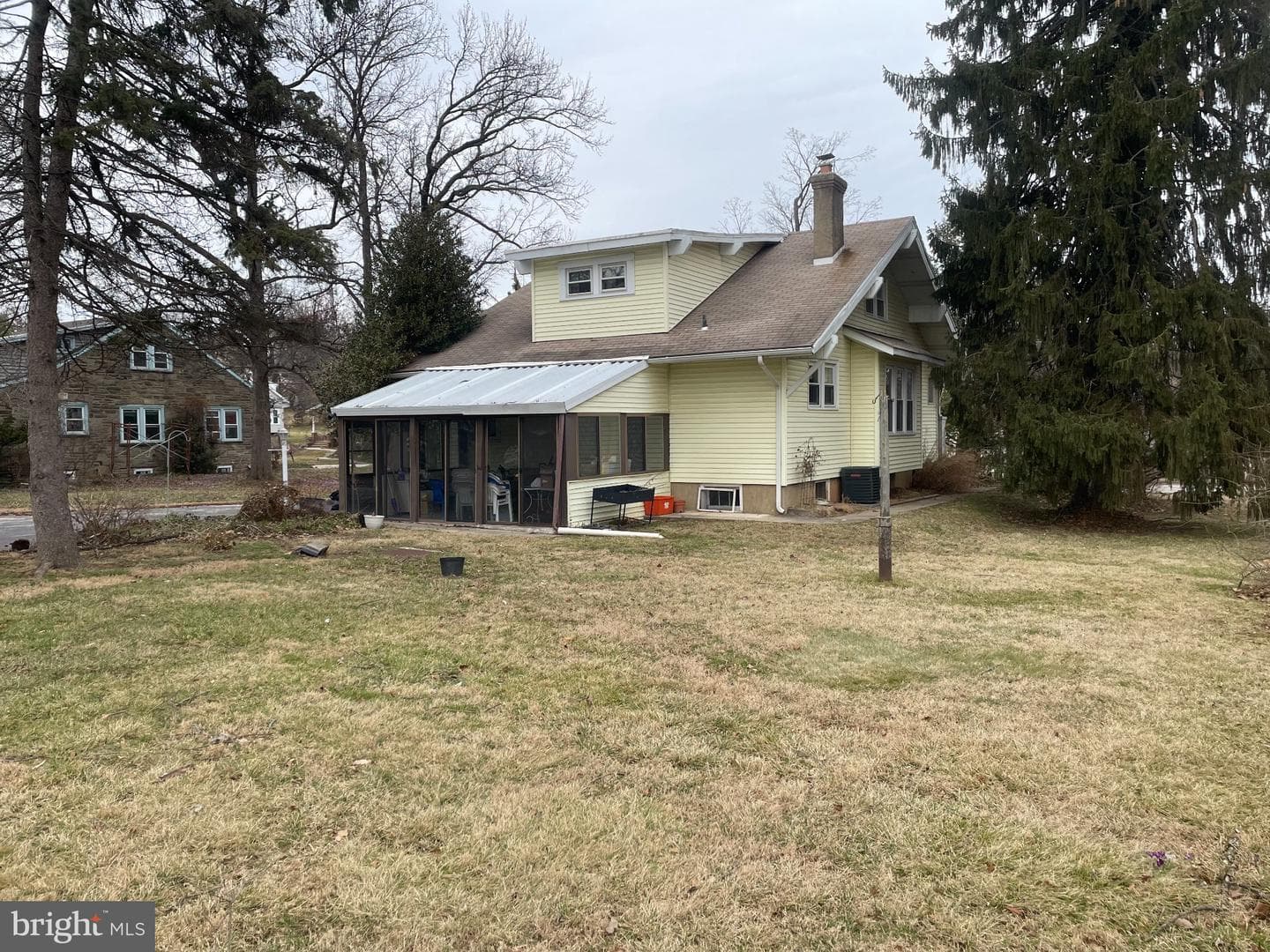 159 Crooked Ln photo 2