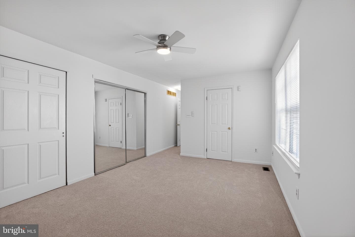 1150 Oxford Circle photo 13
