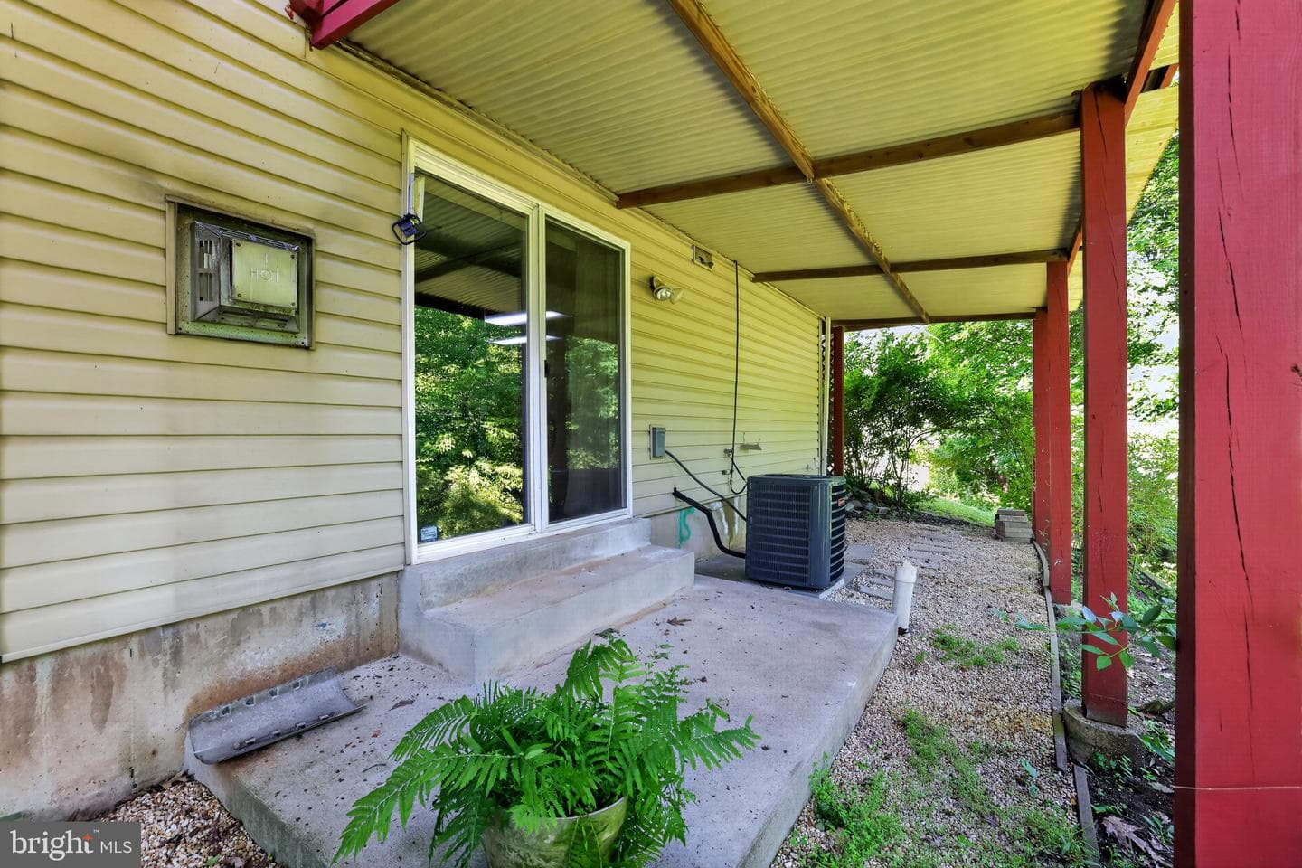 1150 Oxford Circle photo 35