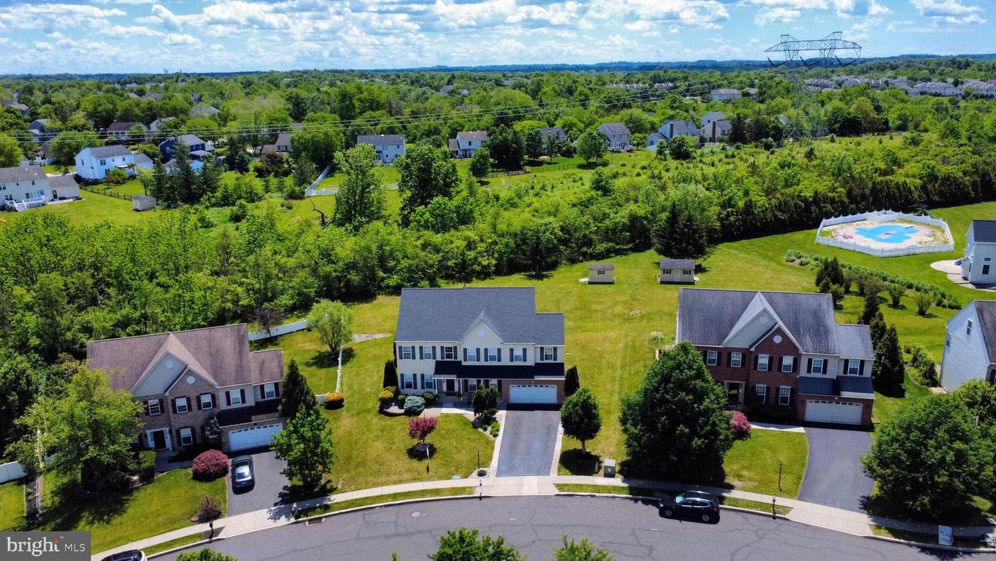 5 Camelot Way photo 1