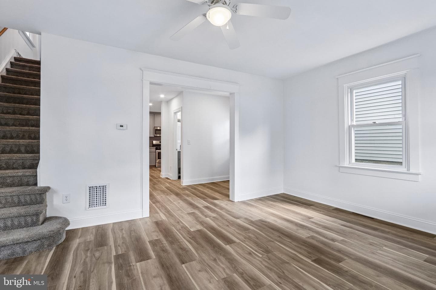 1833 Fairview Avenue photo 8