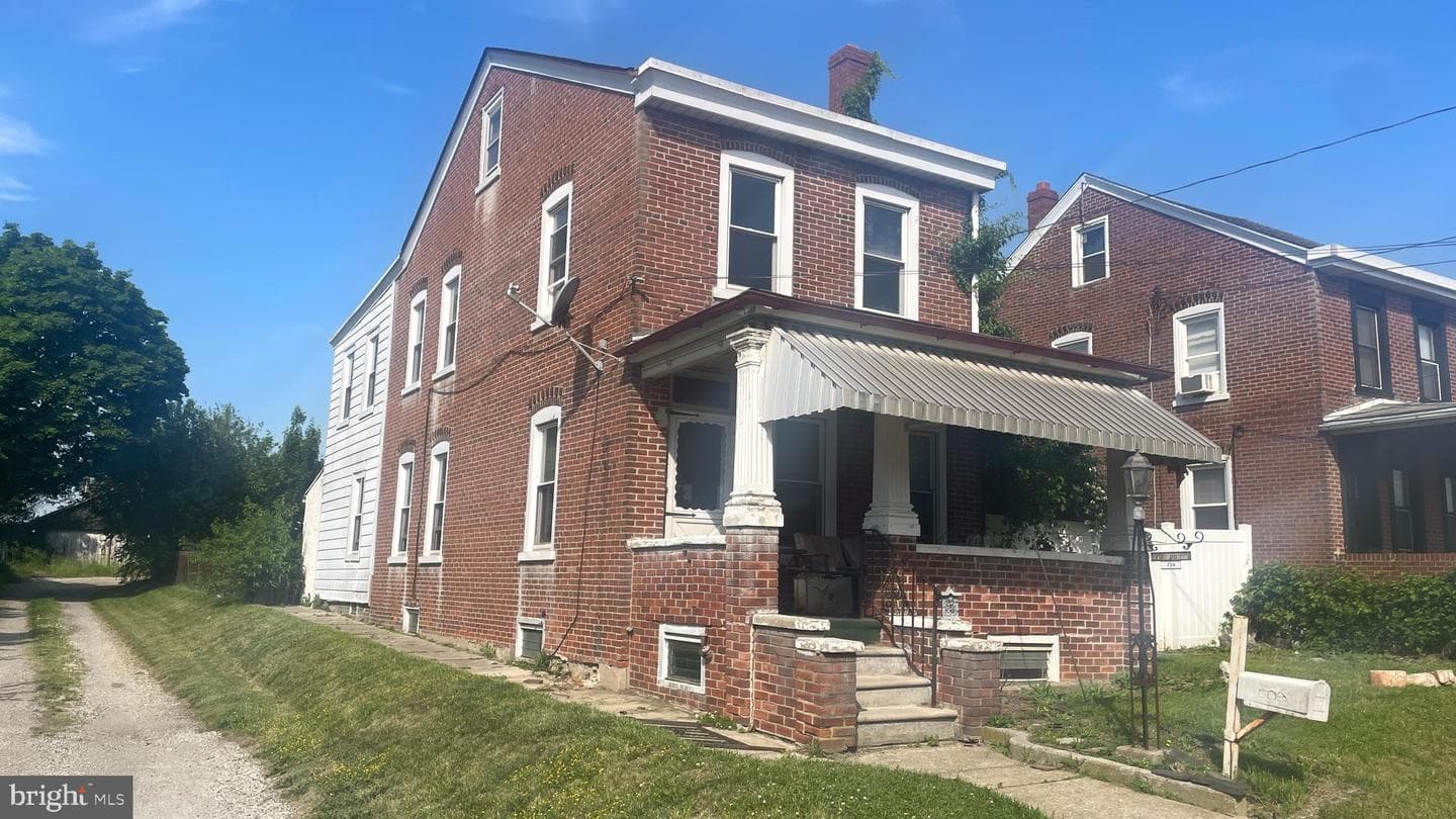 724 Tose Street