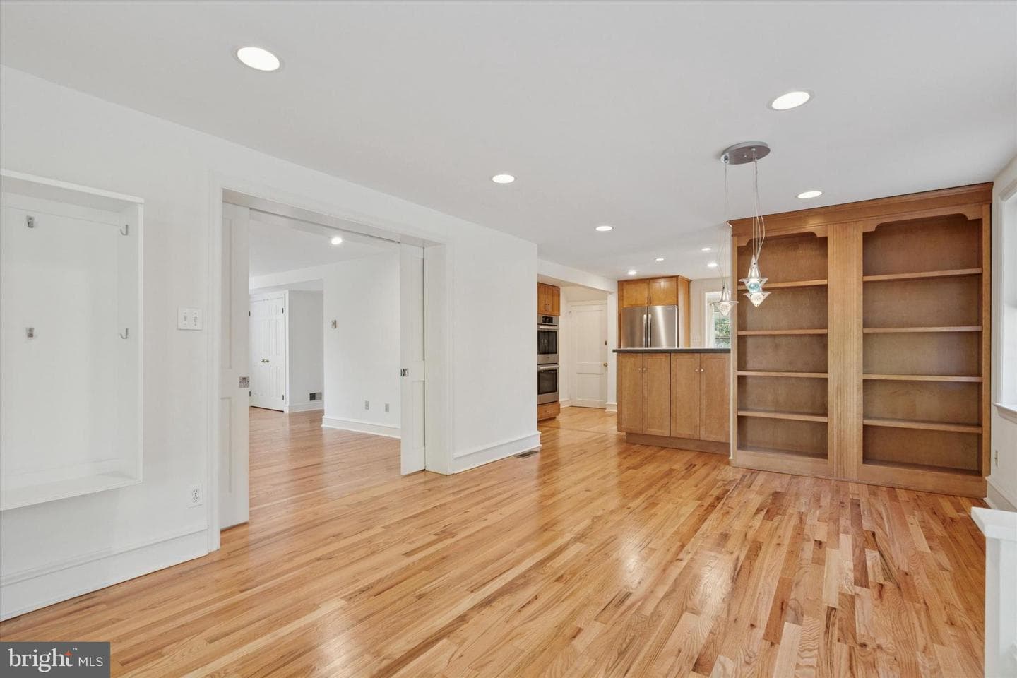 407 Shortridge Drive photo 7