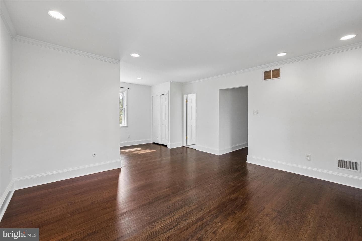3 Hansen Court photo 16