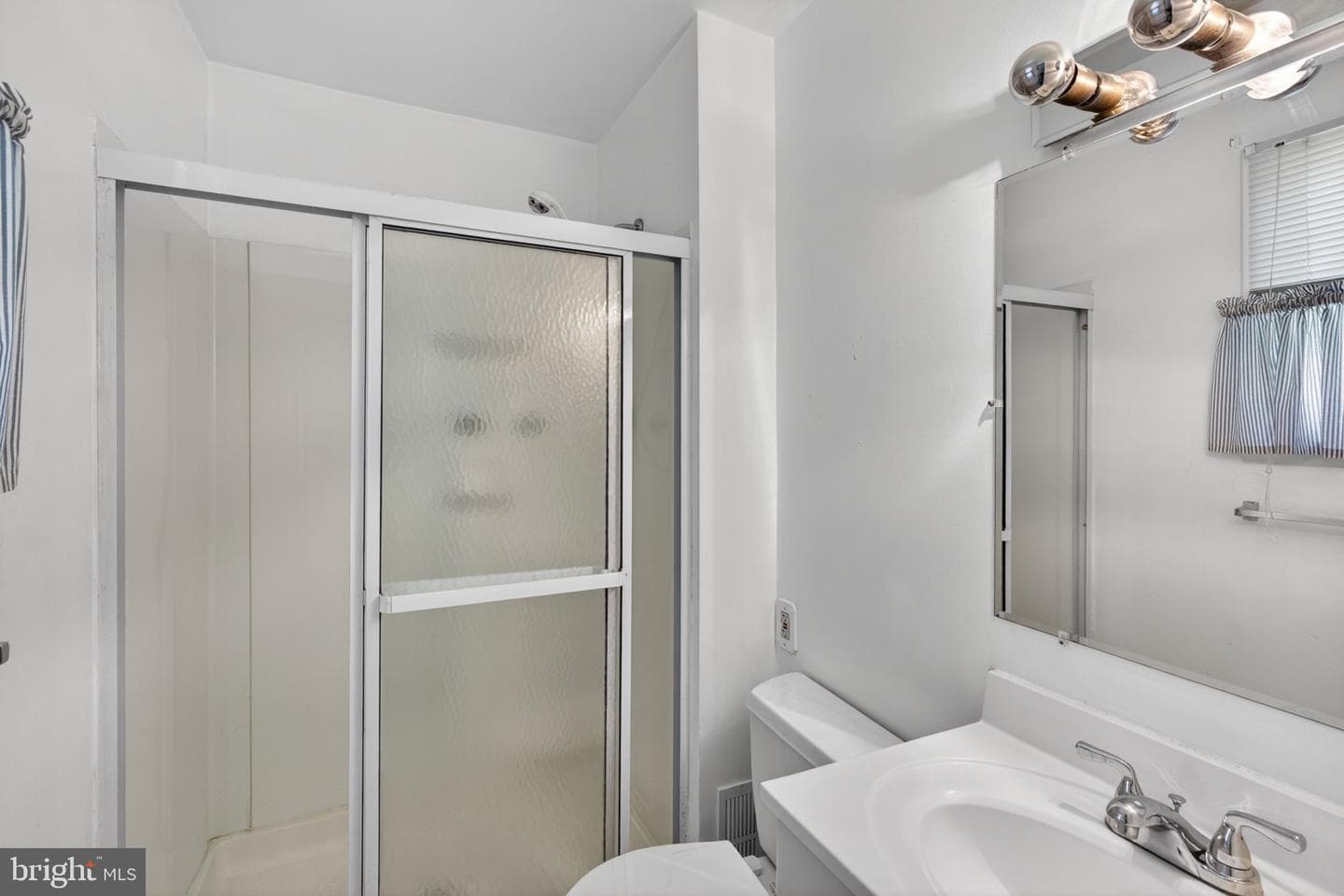 3207 Sharon Lane photo 32