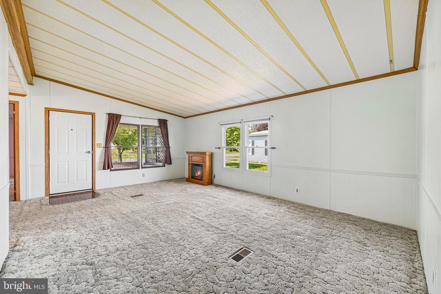 713 Cypress Court photo 6