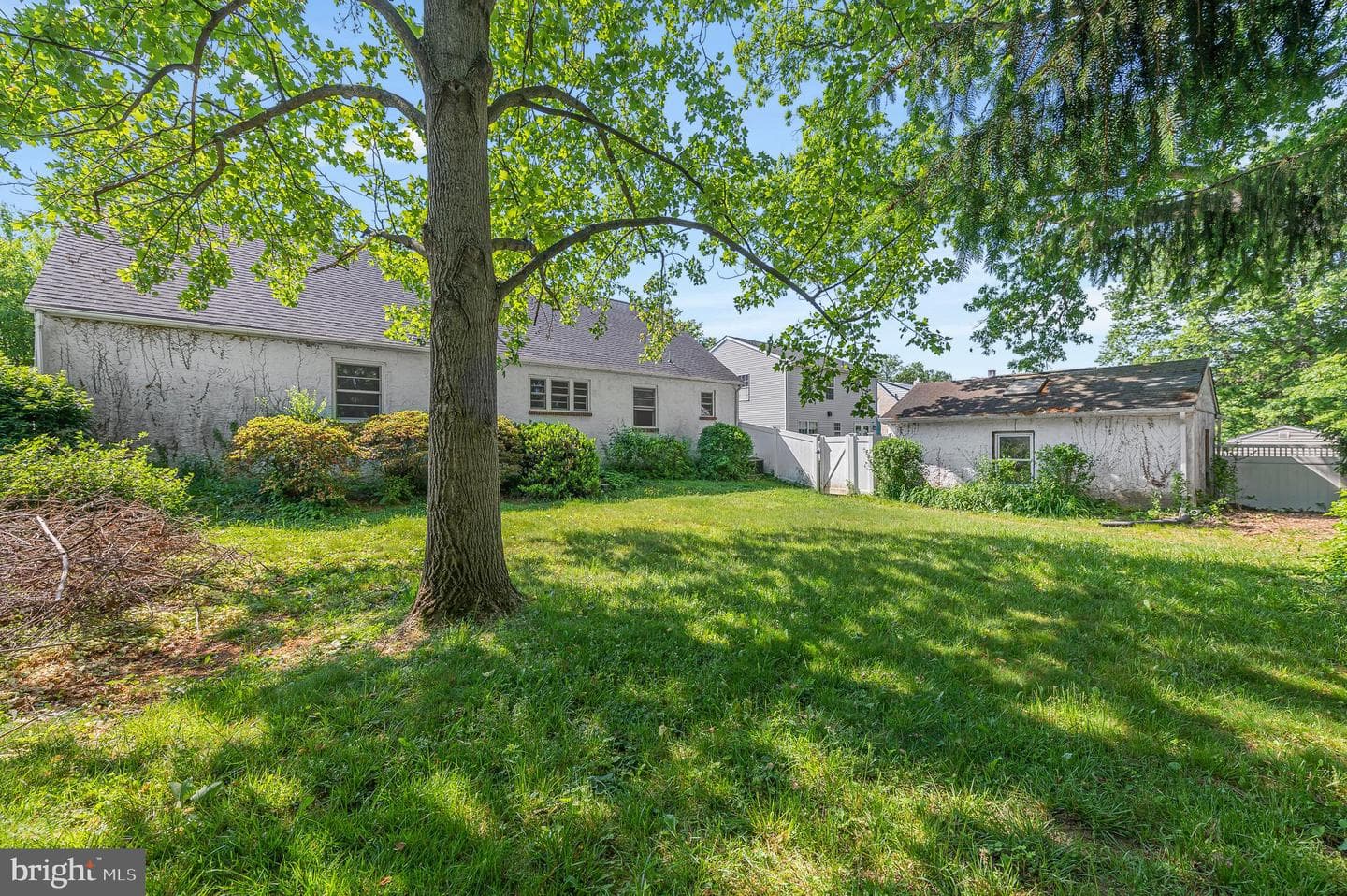 730 Hamel Avenue photo 32