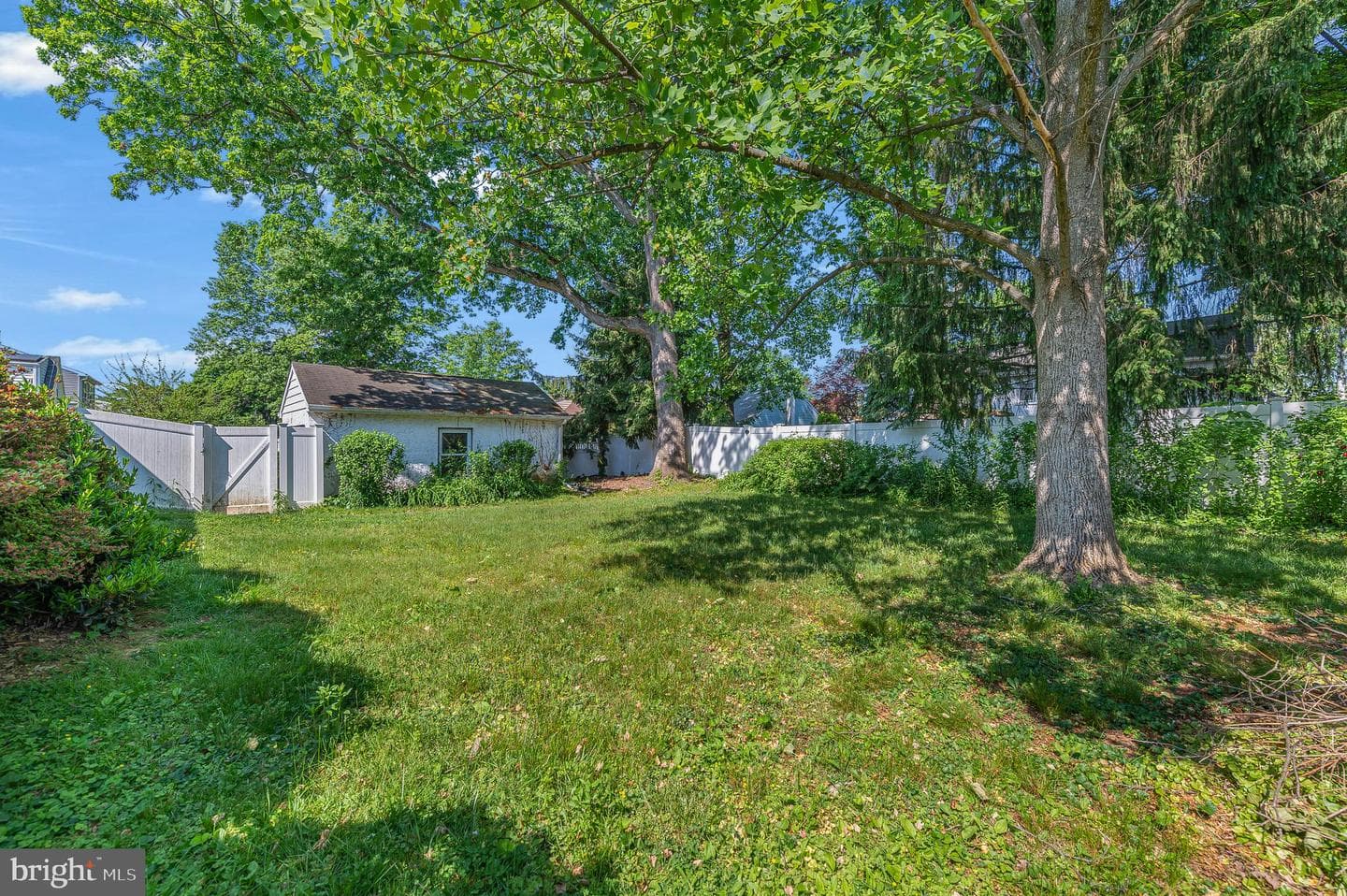 730 Hamel Avenue photo 33