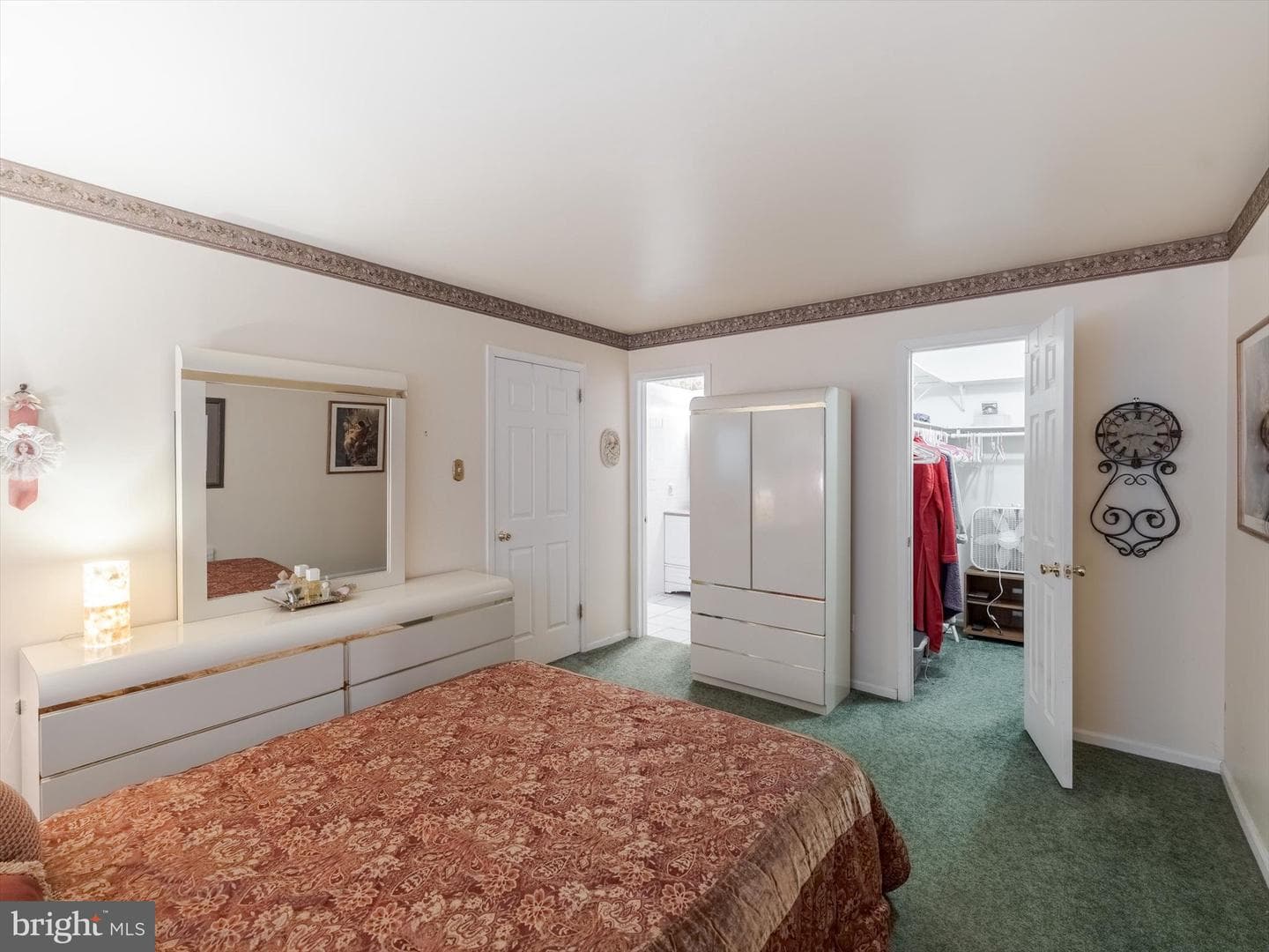 348 Green Meadow Lane photo 18