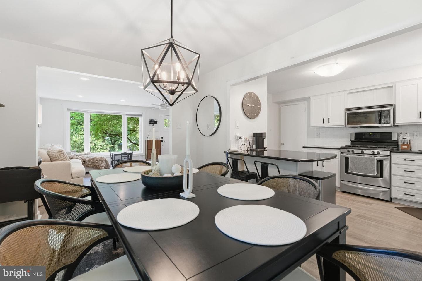 582 Forest Road photo 13