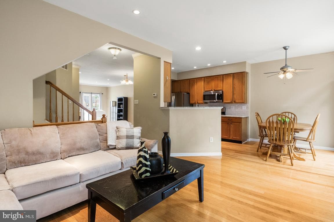 166 Royer #3105 photo 12