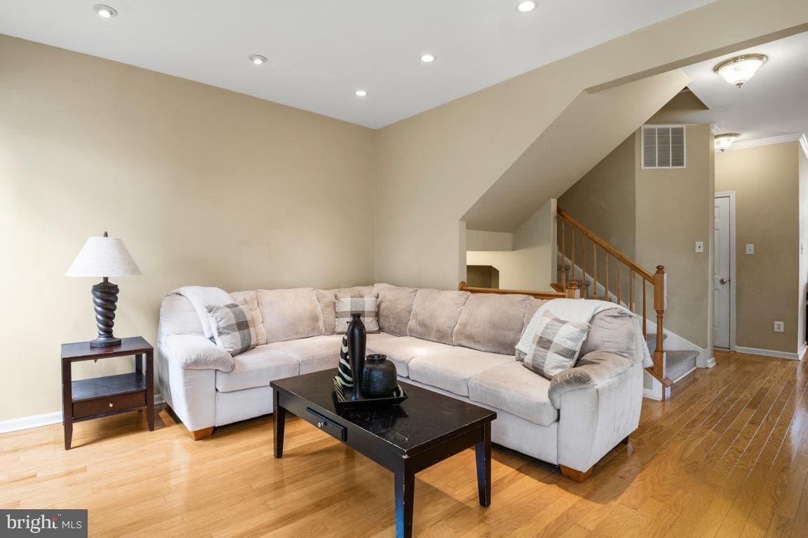 166 Royer #3105 photo 13