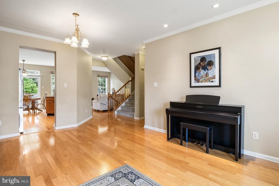 166 Royer #3105 photo 6