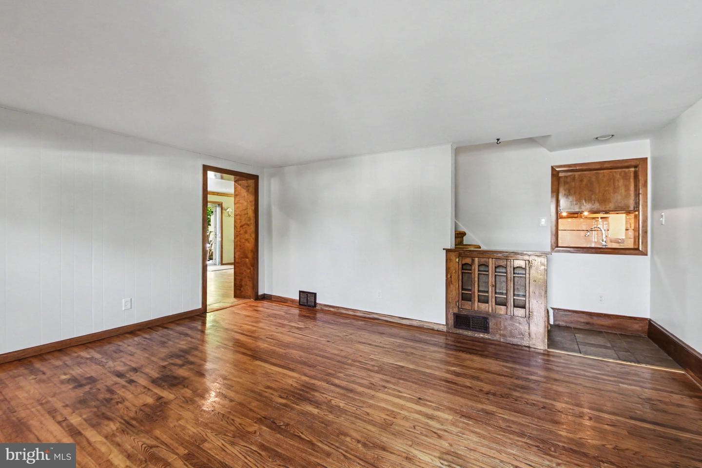 102 Redford Road photo 5