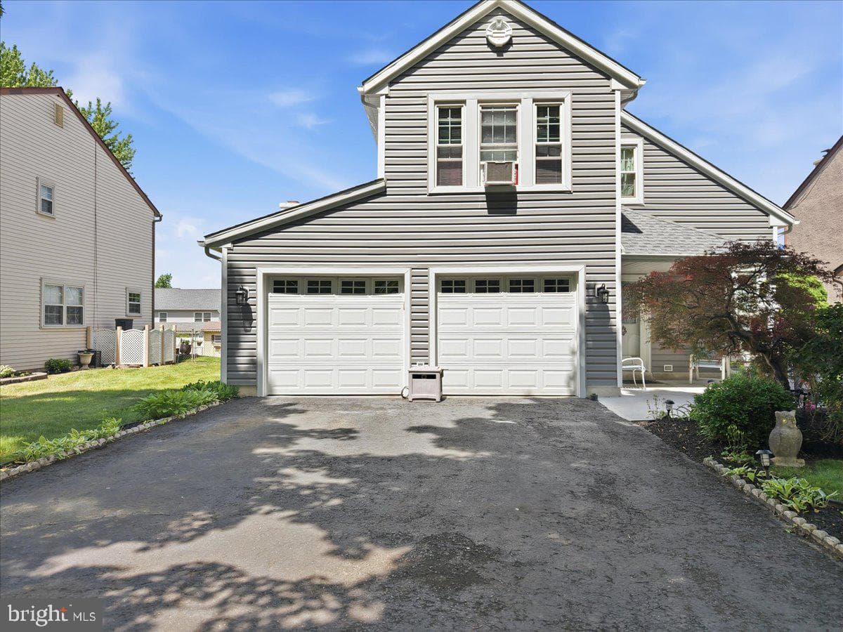 12 Pebble Drive photo 3