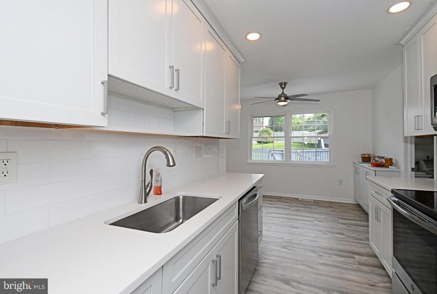 3115 Greenhill Ln photo 11