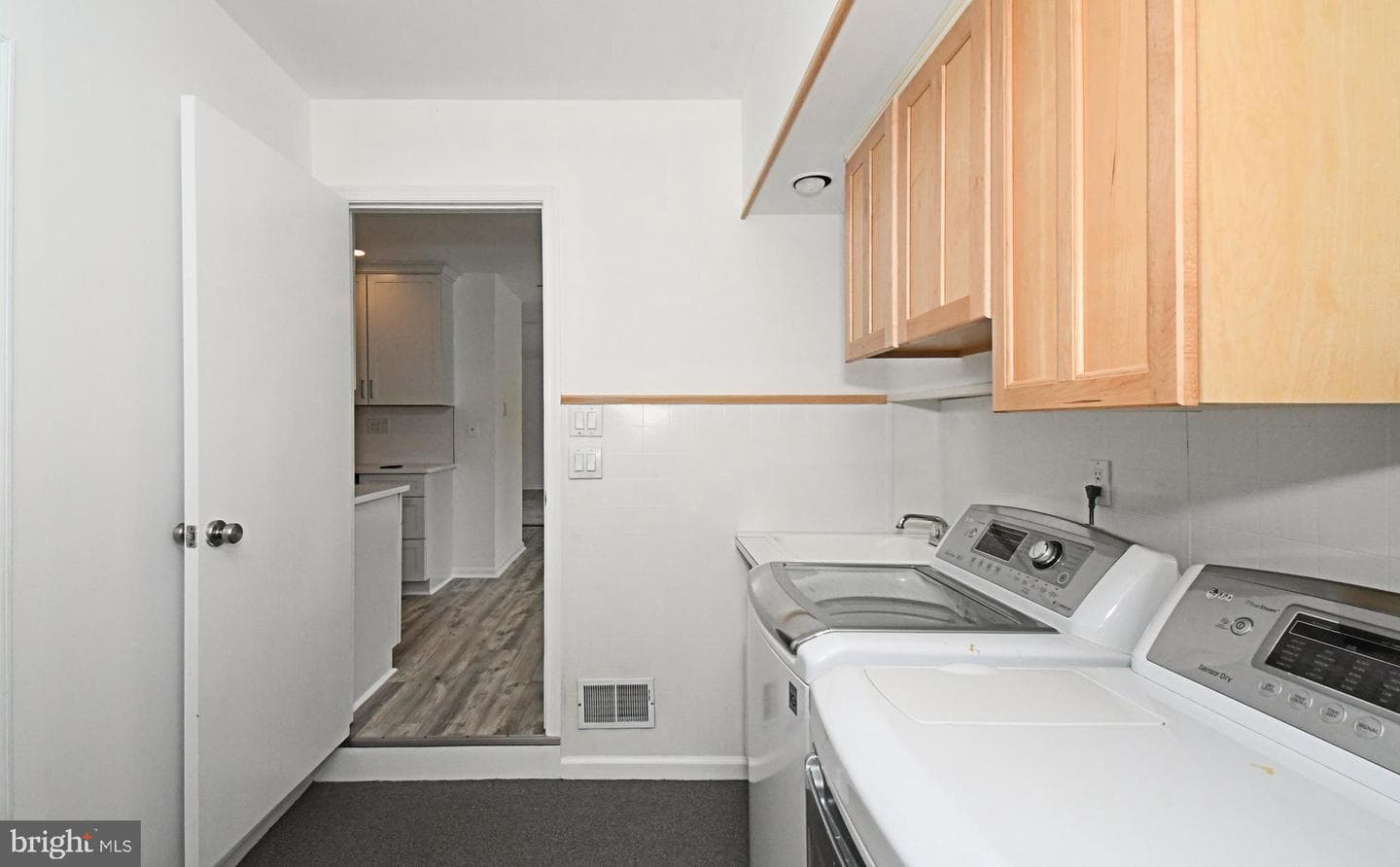 3115 Greenhill Ln photo 18