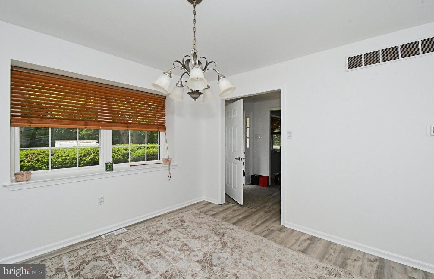 3115 Greenhill Ln photo 8